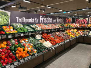 EDEKA Jens Obst und Gemüseabteilung Niendorf an der Ostsee